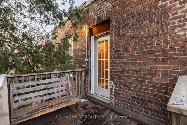 2185 Dundas St W, House attached with 3 bedrooms, 3 bathrooms and 0 parking in Toronto ON | Image 25