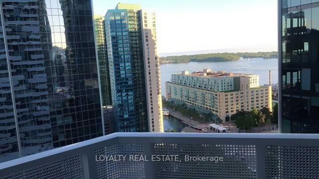 2408 - 100 Harbour St, Condo with 0 bedrooms, 1 bathrooms and 0 parking in Toronto ON | Image 10
