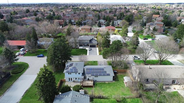 50 Hillside Dr, House detached with 4 bedrooms, 4 bathrooms and 8 parking in Brampton ON | Image 37