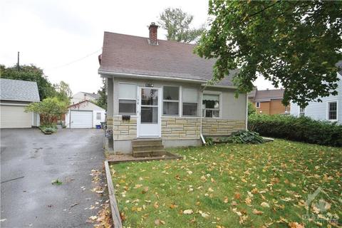 156 General Avenue, House detached with 2 bedrooms, 1 bathrooms and 2 parking in Ottawa ON | Card Image