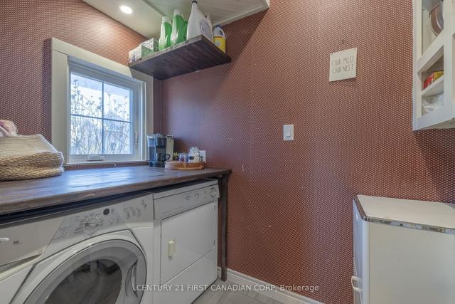13295 Ilderton Rd, House detached with 3 bedrooms, 3 bathrooms and 4 parking in Middlesex Centre ON | Image 3