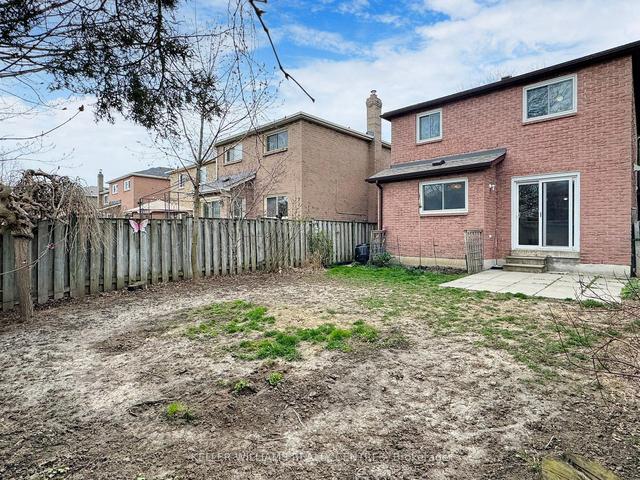 32 Fisher Cres, House detached with 3 bedrooms, 1 bathrooms and 3 parking in Ajax ON | Image 27