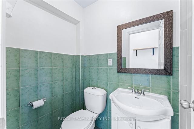 1351 Lansdowne Ave, House detached with 3 bedrooms, 4 bathrooms and 2 parking in Toronto ON | Image 14