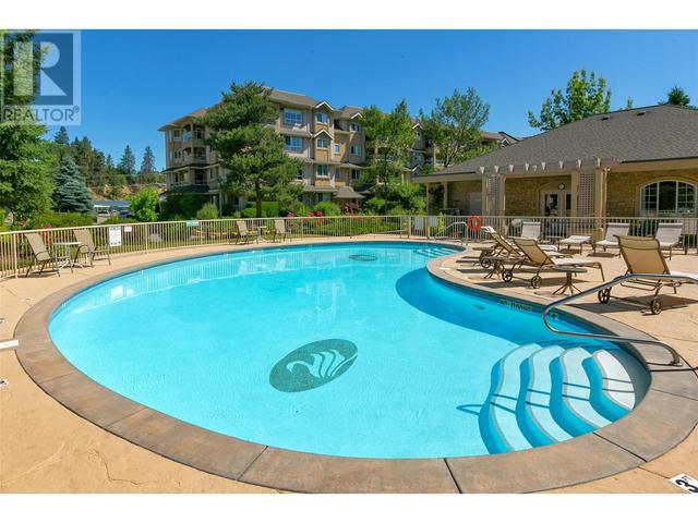 402 - 1964 Enterprise Way, Condo with 2 bedrooms, 2 bathrooms and 1 parking in Kelowna BC | Image 3