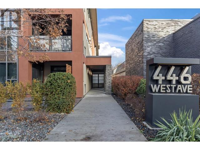 203 - 446 West Avenue, Condo with 2 bedrooms, 2 bathrooms and 1 parking in Kelowna BC | Image 28