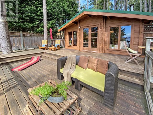 3733 Privateers Rd, House detached with 2 bedrooms, 1 bathrooms and 3 parking in Southern Gulf Islands BC | Image 22