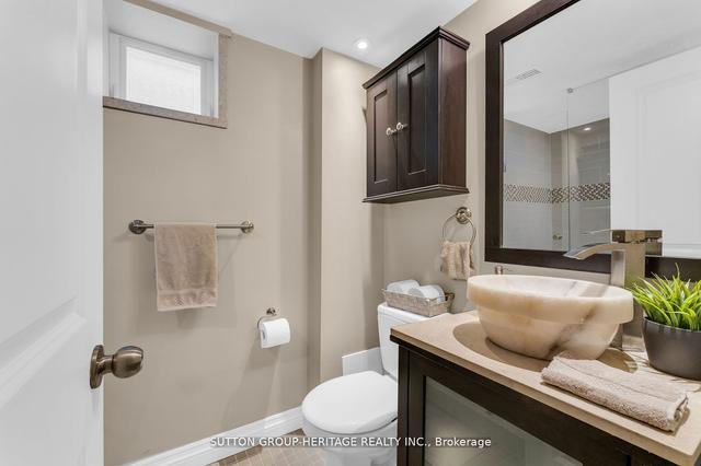 33 Norlong Blvd, House detached with 4 bedrooms, 4 bathrooms and 5 parking in Toronto ON | Image 27