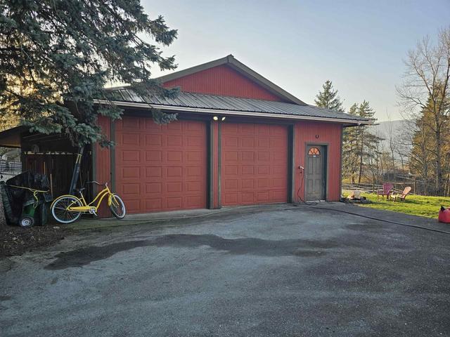 3441 Robinson Road, House detached with 4 bedrooms, 6 bathrooms and null parking in Chilliwack BC | Image 4