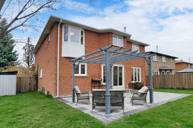 49 Captain Francis Dr, House detached with 4 bedrooms, 4 bathrooms and 6 parking in Markham ON | Image 33