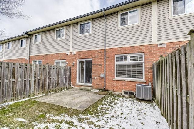 3 - 232 Stonehenge Rd, Townhouse with 3 bedrooms, 3 bathrooms and 3 parking in Hamilton ON | Image 30