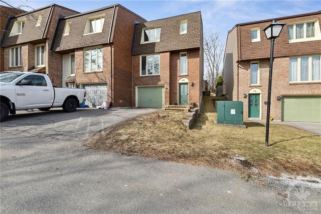 44 - 200 Owl Drive, Townhouse with 3 bedrooms, 2 bathrooms and 2 parking in Ottawa ON | Image 1