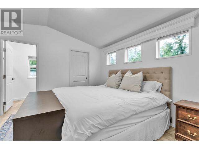 10543 277 Street, House detached with 2 bedrooms, 2 bathrooms and 20 parking in Maple Ridge BC | Image 30