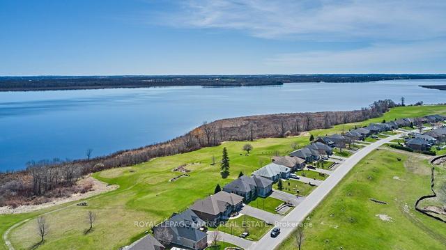 10 Crescent Moon Lane, House detached with 2 bedrooms, 3 bathrooms and 8 parking in Kawartha Lakes ON | Image 33
