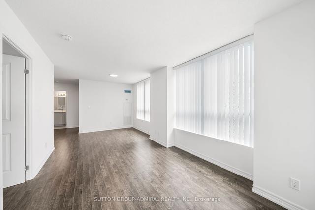 1208 - 30 North Park Rd, Condo with 2 bedrooms, 2 bathrooms and 1 parking in Vaughan ON | Image 6