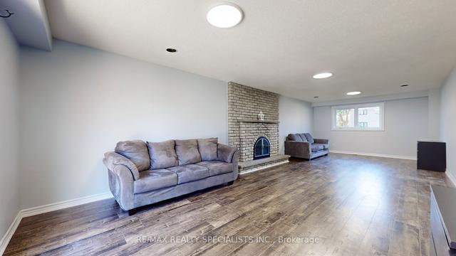 50 Hillside Dr, House detached with 4 bedrooms, 4 bathrooms and 8 parking in Brampton ON | Image 20