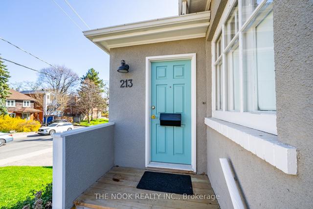 213 Broadway Ave, House detached with 2 bedrooms, 2 bathrooms and 1 parking in Toronto ON | Image 12