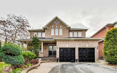 3 Branstone Dr, Whitby, ON, L1R3B6 | Card Image