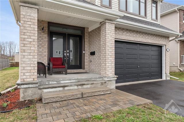 10 Honfleur Street, House detached with 5 bedrooms, 4 bathrooms and 4 parking in Ottawa ON | Image 2
