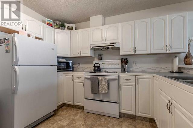 102, - 855 Columbia Boulevard W, Condo with 1 bedrooms, 1 bathrooms and 1 parking in Lethbridge AB | Image 22