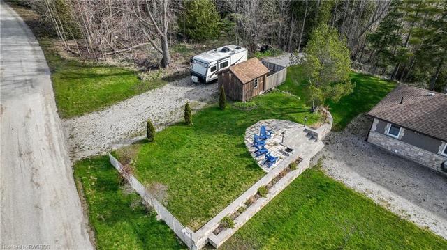 204 Bruce Rd 9, House detached with 4 bedrooms, 2 bathrooms and 11 parking in South Bruce Peninsula ON | Image 3