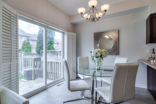 12 Cedarcrest Cres, House attached with 3 bedrooms, 3 bathrooms and 3 parking in Richmond Hill ON | Image 9