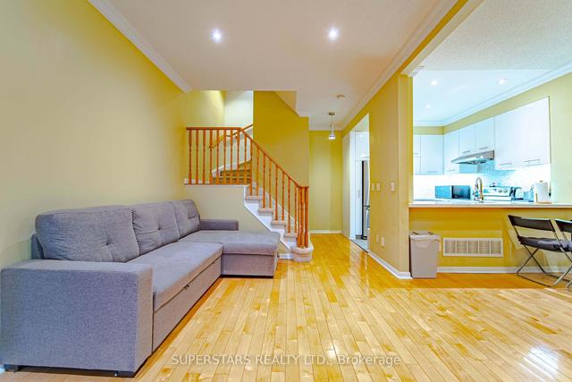 25 - 2 Alpen Way, Townhouse with 3 bedrooms, 3 bathrooms and 2 parking in Markham ON | Image 4