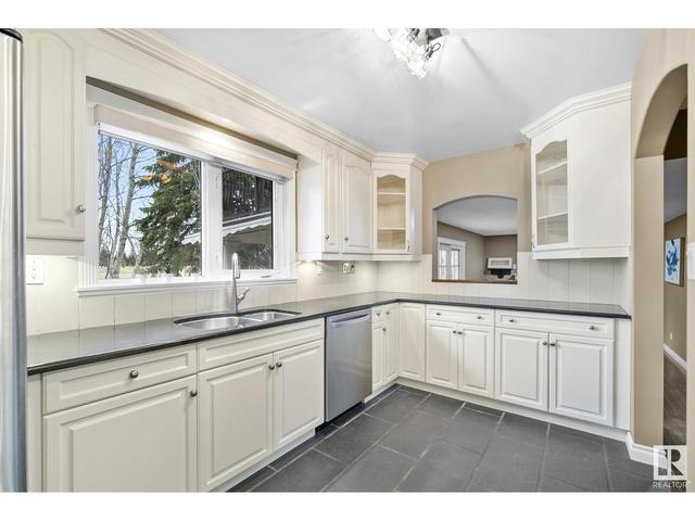 123 Fairway Dr Nw, House detached with 4 bedrooms, 3 bathrooms and null parking in Edmonton AB | Image 12