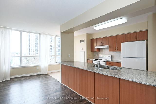 405 - 50 Disera Dr, Condo with 2 bedrooms, 2 bathrooms and 1 parking in Vaughan ON | Image 7