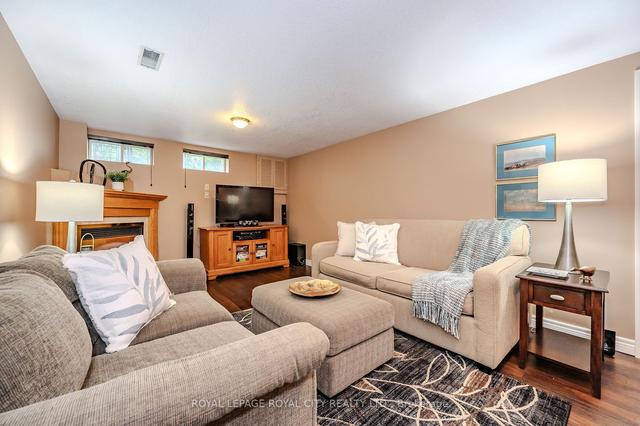 62 Clive Ave, House detached with 2 bedrooms, 2 bathrooms and 6 parking in Guelph ON | Image 18