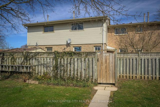 999 Notre Dame Dr, Townhouse with 2 bedrooms, 2 bathrooms and 2 parking in London ON | Image 18