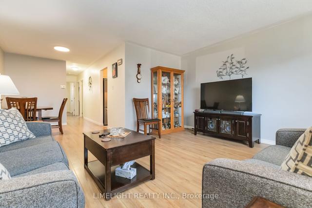 12 Mohegan Cres, House semidetached with 3 bedrooms, 1 bathrooms and 4 parking in London ON | Image 38