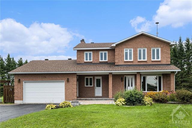 5179 Saumure Road, House detached with 5 bedrooms, 4 bathrooms and 30 parking in Ottawa ON | Image 2