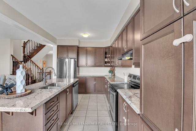 86 Rockbrook Tr, House detached with 4 bedrooms, 4 bathrooms and 3 parking in Brampton ON | Image 7