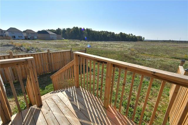 401 Pumpkin Pass, House attached with 3 bedrooms, 2 bathrooms and 1 parking in Hamilton ON | Image 40