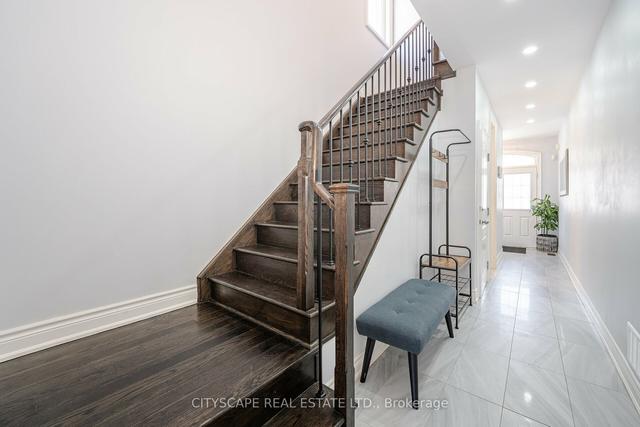 12 Gruenwald Gate E, House semidetached with 4 bedrooms, 4 bathrooms and 3 parking in Brampton ON | Image 6