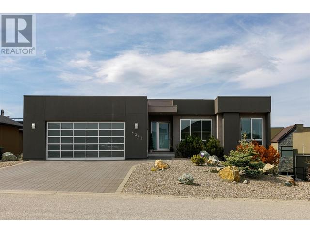 5342 Signet Crescent, House detached with 4 bedrooms, 2 bathrooms and 2 parking in Kelowna BC | Image 1