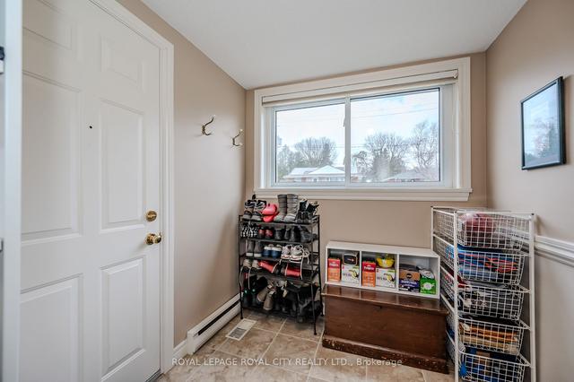 62 Clive Ave, House detached with 2 bedrooms, 2 bathrooms and 6 parking in Guelph ON | Image 16