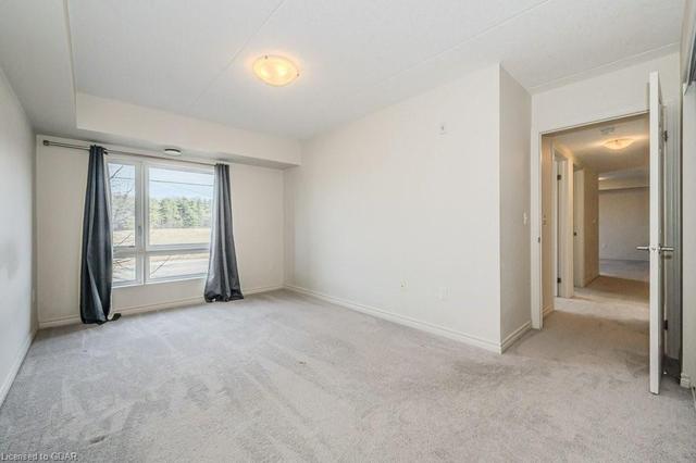 205 - 45 Kingsbury Square, House attached with 3 bedrooms, 2 bathrooms and 1 parking in Guelph ON | Image 10