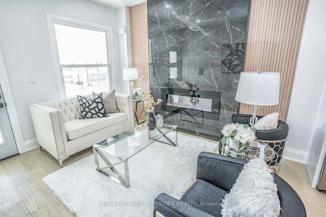 519 Greenwood Ave, House semidetached with 3 bedrooms, 2 bathrooms and 0 parking in Toronto ON | Image 37