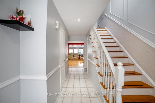 11 Harmsworth Ave, House semidetached with 3 bedrooms, 2 bathrooms and 4 parking in Brampton ON | Image 27