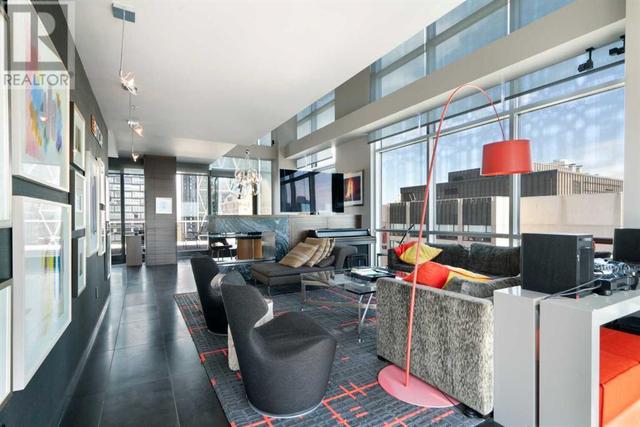 2004, - 108 9 Avenue Sw, Condo with 2 bedrooms, 2 bathrooms and 3 parking in Calgary AB | Image 6