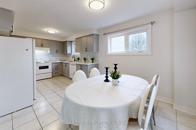 96 Sunway Sq, House attached with 3 bedrooms, 3 bathrooms and 3 parking in Markham ON | Image 6
