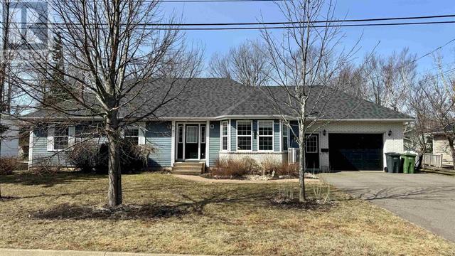 230 Colin Avenue, House detached with 3 bedrooms, 2 bathrooms and null parking in Summerside PE | Image 1