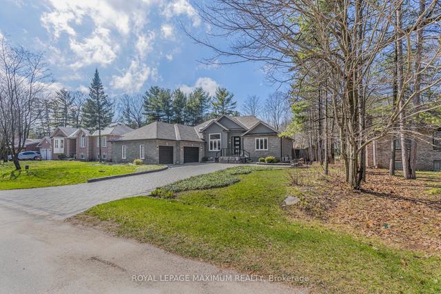 40 Downer Cres, House detached with 3 bedrooms, 5 bathrooms and 8 parking in Wasaga Beach ON | Image 12