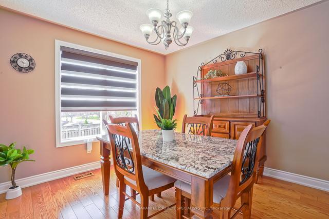 41 D'amato Cres, House detached with 3 bedrooms, 3 bathrooms and 5 parking in Vaughan ON | Image 3