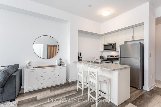 121 - 450 Dundas St E, Condo with 1 bedrooms, 1 bathrooms and 1 parking in Hamilton ON | Image 3