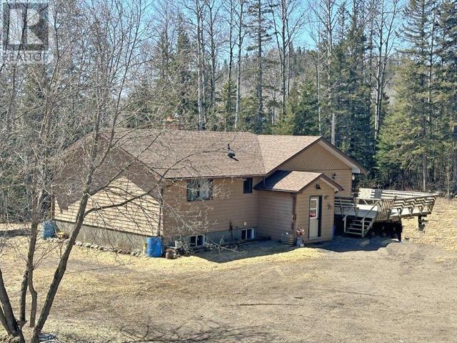 7309 Pursainen Road, House detached with 4 bedrooms, 2 bathrooms and null parking in Thunder Bay ON | Image 3