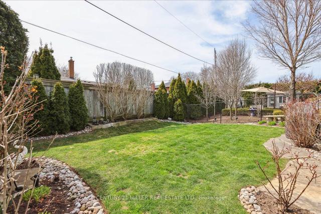 546 Dynes Rd, House detached with 2 bedrooms, 3 bathrooms and 4 parking in Burlington ON | Image 30