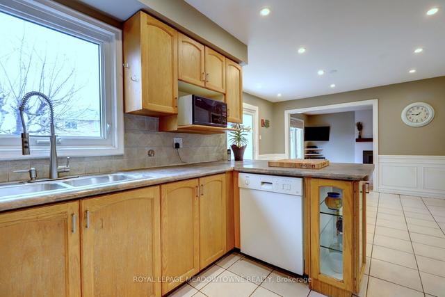 8 St. Mark Pl, House detached with 4 bedrooms, 4 bathrooms and 6 parking in Brampton ON | Image 5