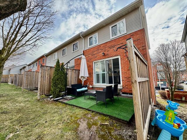 12 - 2300 Brays Lane, Townhouse with 3 bedrooms, 3 bathrooms and 2 parking in Oakville ON | Image 25